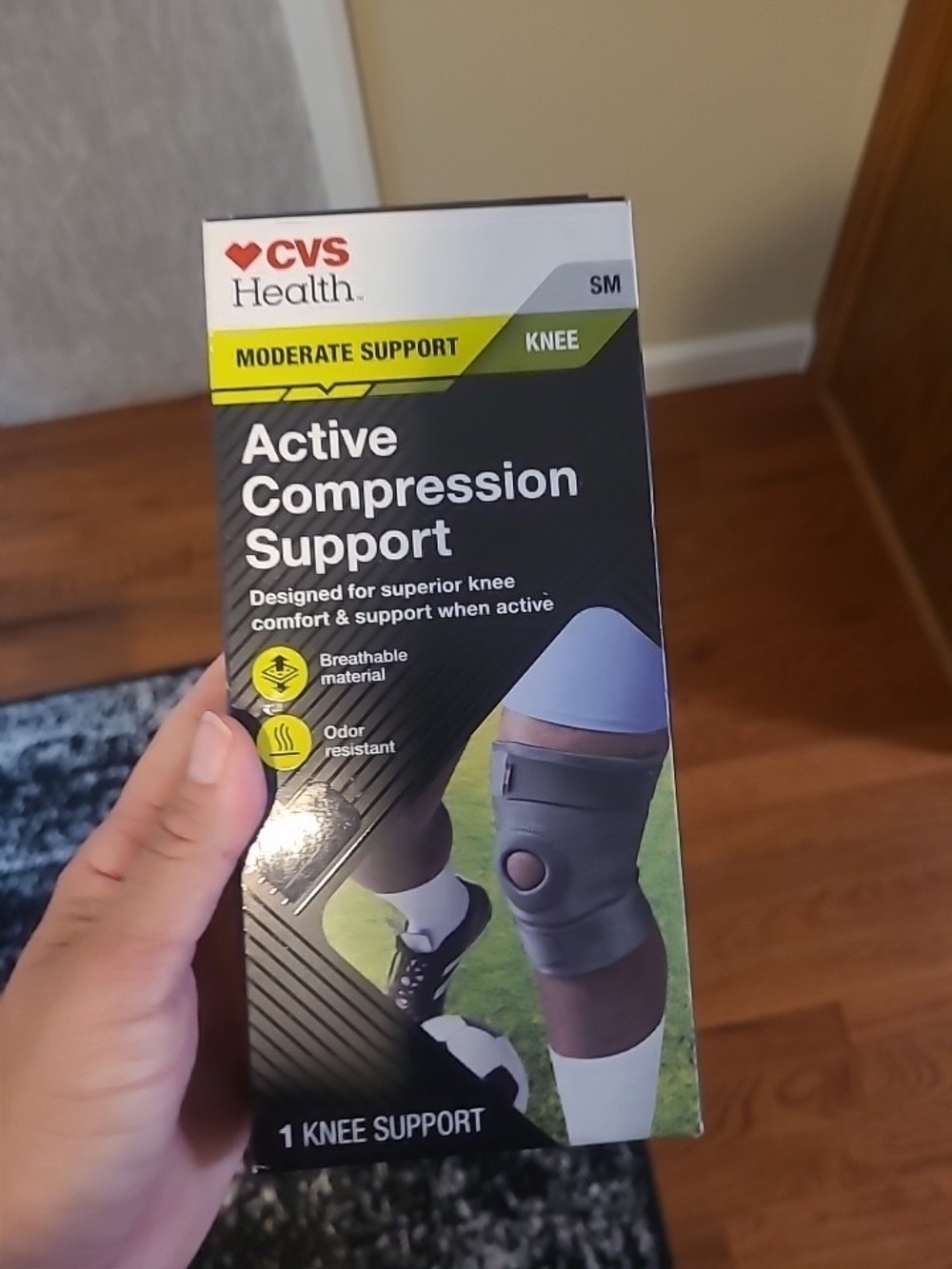 CVS Active Compression Support Knee Size SM Moderate Support NEW Odor Resistant